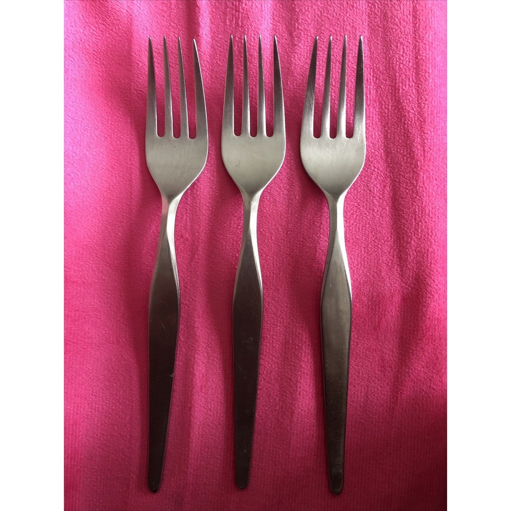 3 Dinner Forks Noritake LINDEN Japan 18/8 Stainless 7 3/8"